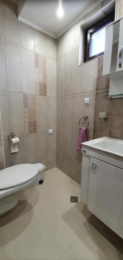 Luxury Apartments Ekaterina Chernomorets Bagian luar foto