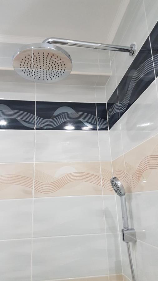 Luxury Apartments Ekaterina Chernomorets Bagian luar foto