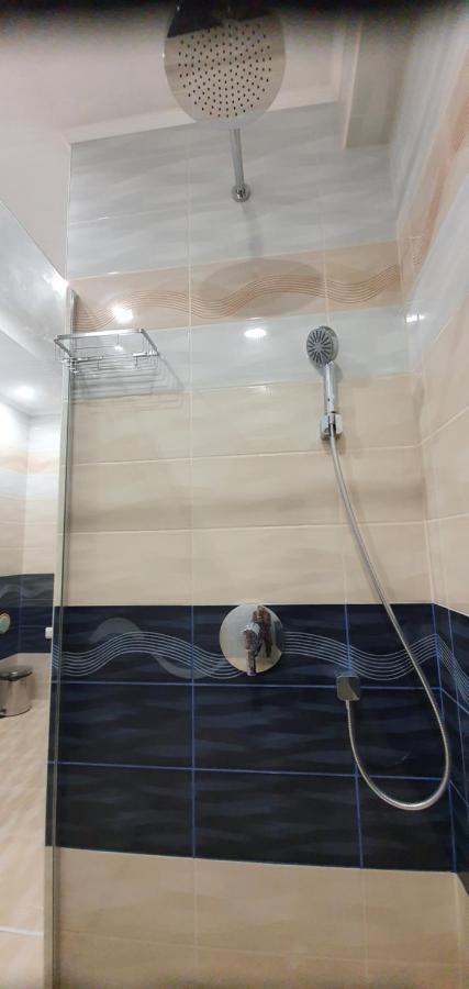 Luxury Apartments Ekaterina Chernomorets Bagian luar foto