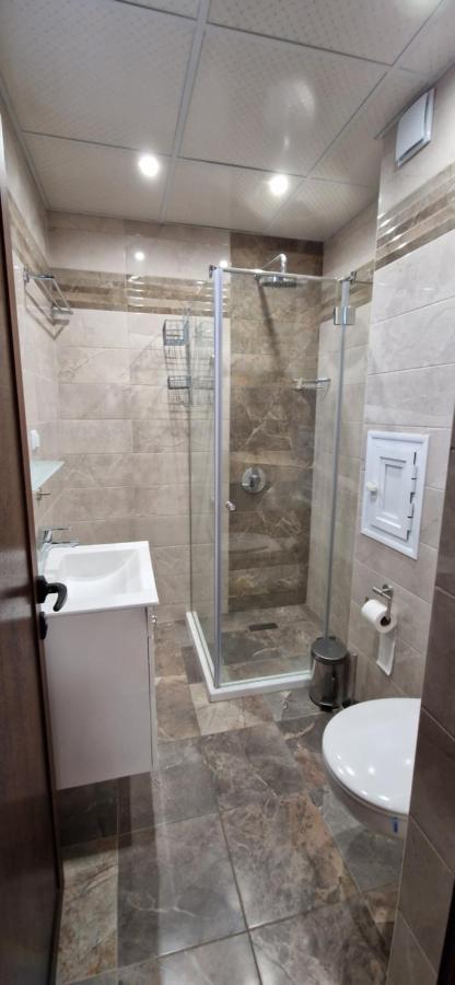 Luxury Apartments Ekaterina Chernomorets Bagian luar foto