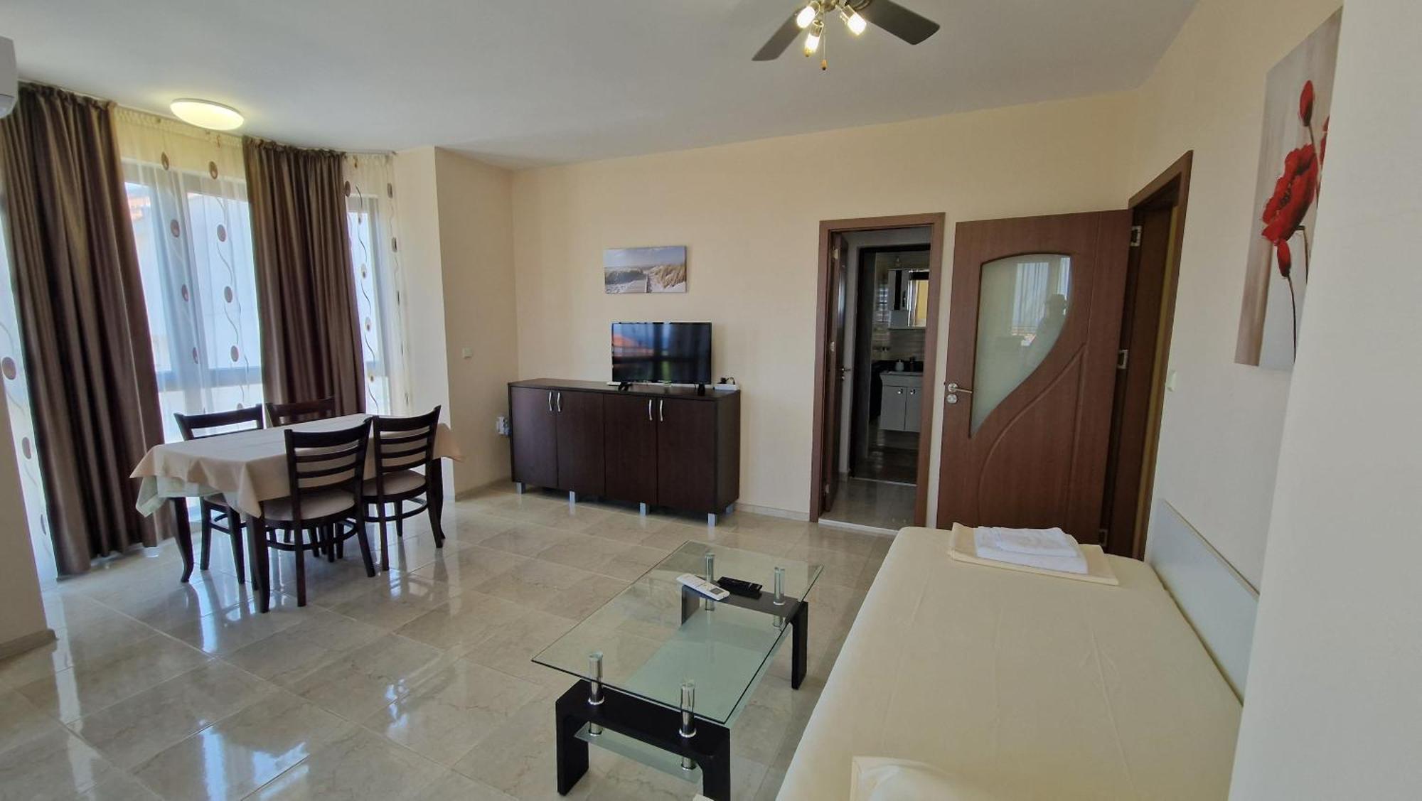 Luxury Apartments Ekaterina Chernomorets Bagian luar foto