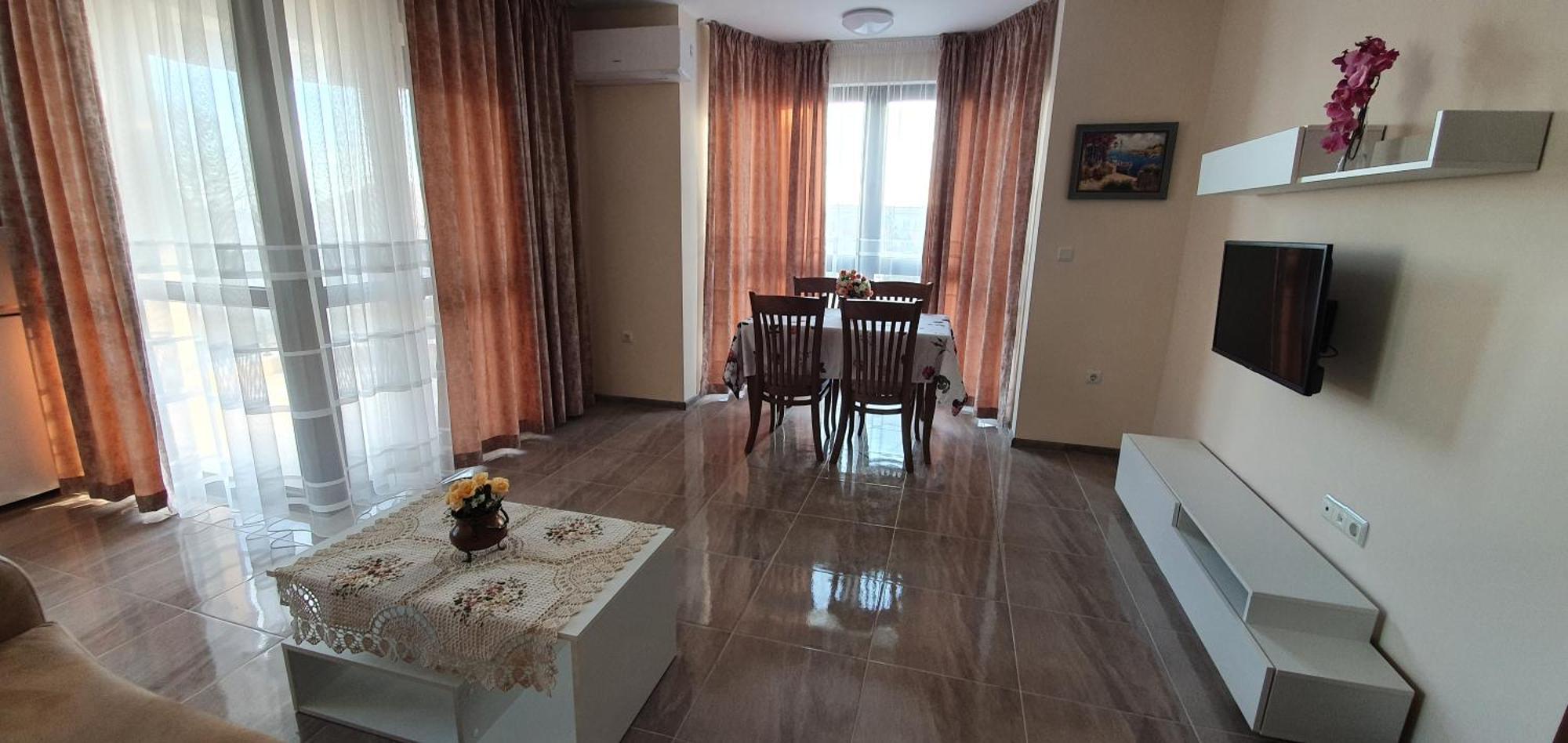 Luxury Apartments Ekaterina Chernomorets Bagian luar foto
